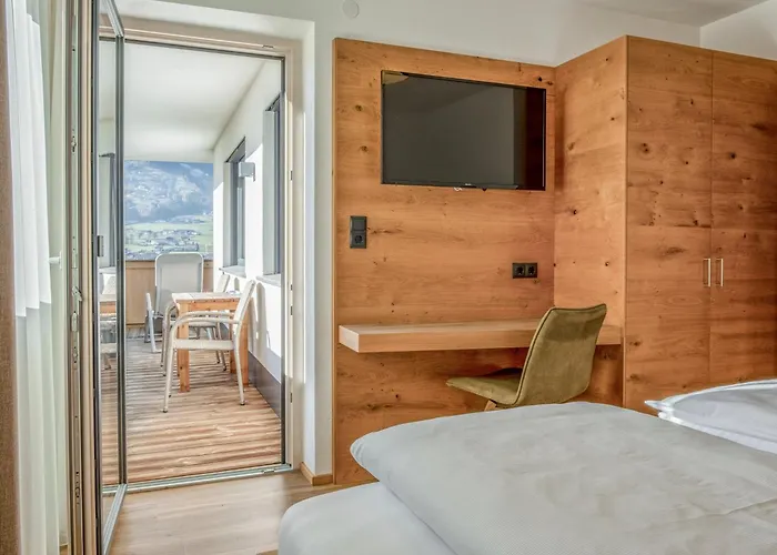 Helfensteinblick * Hart im Zillertal